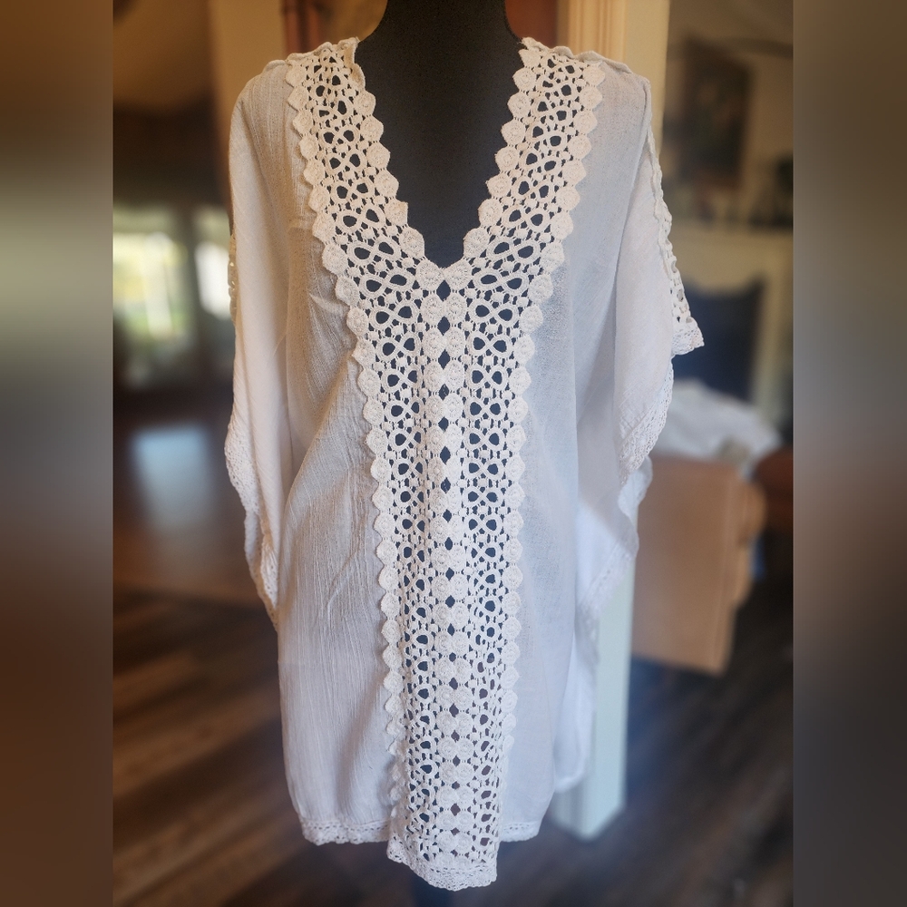 Blue Island white cover up, size large